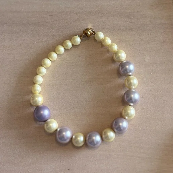 Classic Mother of Pearl Bracelet in Yellow and Lavender - Picture 1 of 1